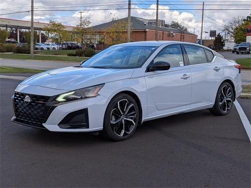 2023 Nissan Altima 2.5 SR