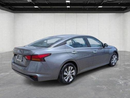 Gun Metallic 2021 Nissan Altima 2.5 S