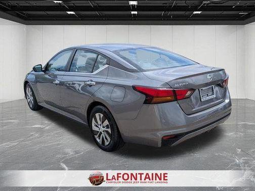 Gun Metallic 2021 Nissan Altima 2.5 S