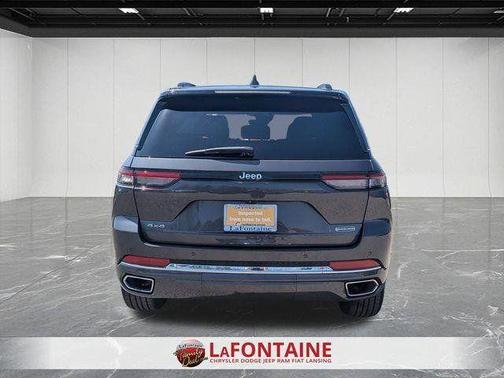 Metallic 2022 Jeep Grand Cherokee Overland