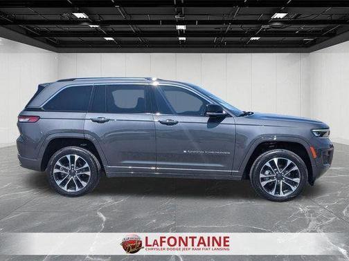 Metallic 2022 Jeep Grand Cherokee Overland