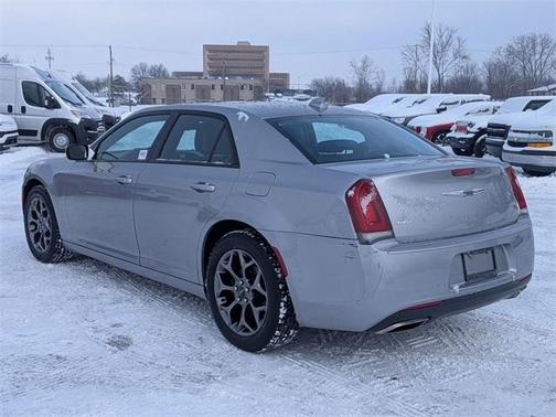 2015 Chrysler 300 S