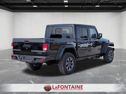 Black Clearcoat 2026 Jeep Gladiator Sport
