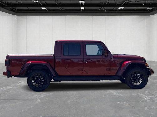 Snazzberry Pearlcoat 2021 Jeep Gladiator Overland