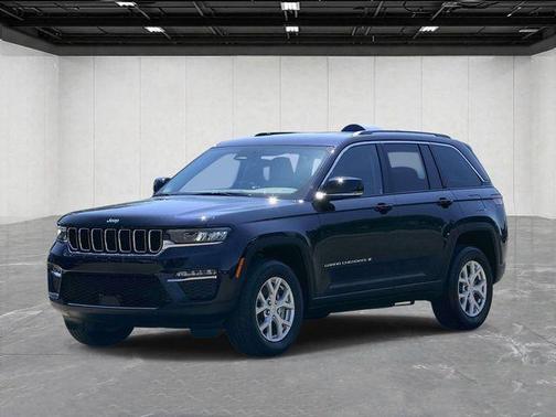 Midnight Sky 2023 Jeep Grand Cherokee Limited