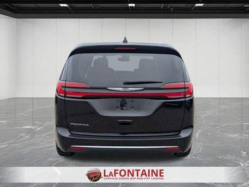 Diamond Black 2024 Chrysler Pacifica Touring-L