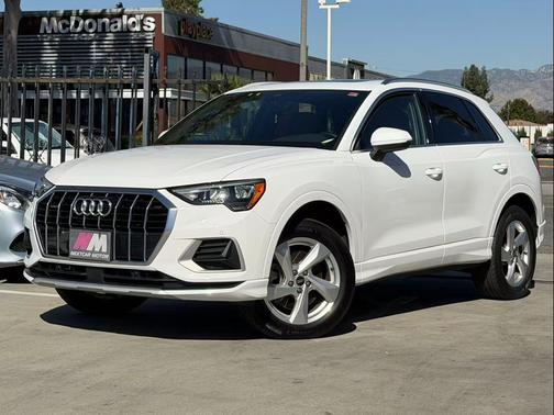 2021 Audi Q3 40 Premium