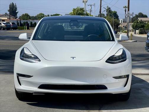 2019 Tesla Model 3 Mid Range