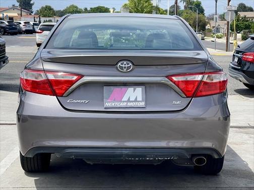 2015 Toyota Camry SE
