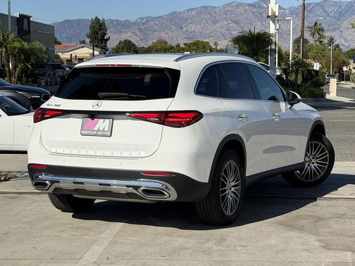 2024 Mercedes-Benz GLC 300 Base
