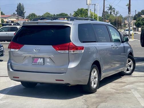 2014 Toyota Sienna LE