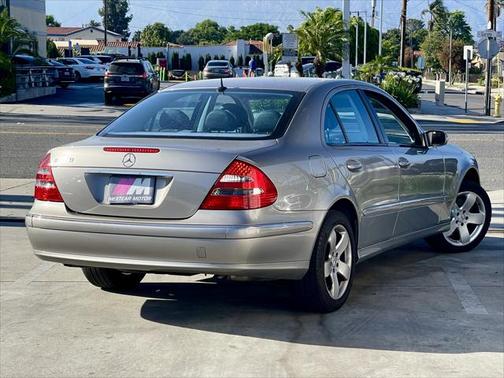 2004 Mercedes-Benz E-Class 4dr Sdn 5.0L