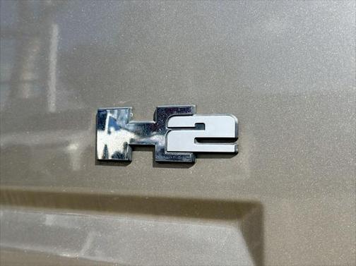 2003 Hummer H2 Base
