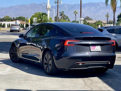2025 Tesla Model 3 Long Range