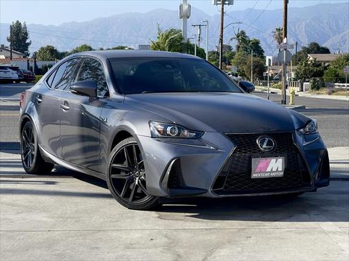 2018 Lexus IS 300 Base