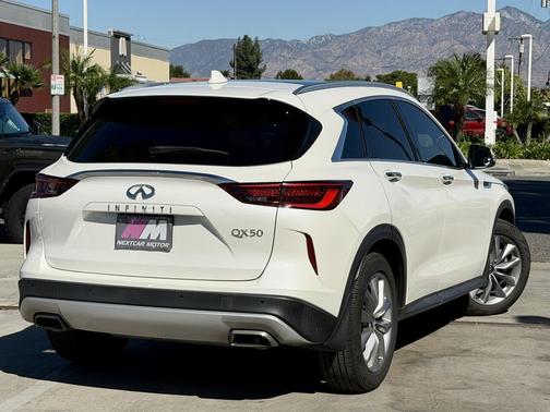 2022 INFINITI QX50 LUXE