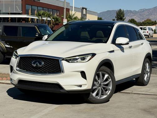 2022 INFINITI QX50 LUXE
