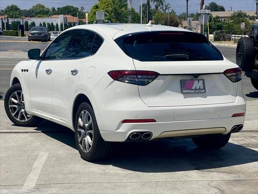 2021 Maserati Levante Base