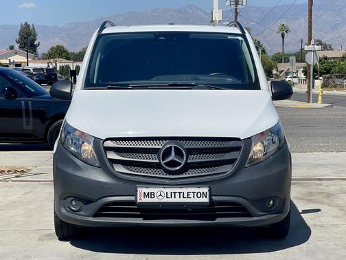 2022 Mercedes-Benz Metris Base
