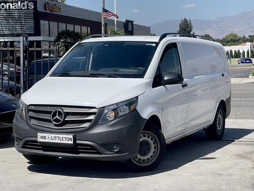 2022 Mercedes-Benz Metris Base