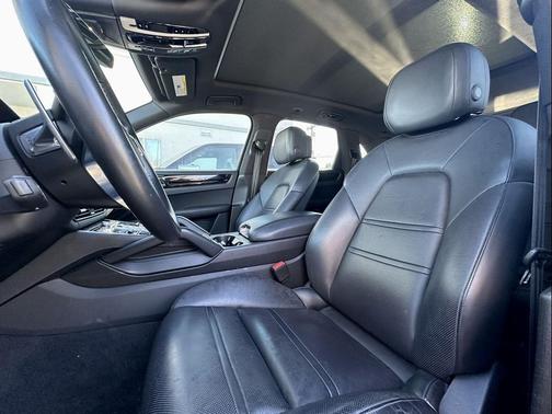 2019 Porsche Cayenne Cayenne