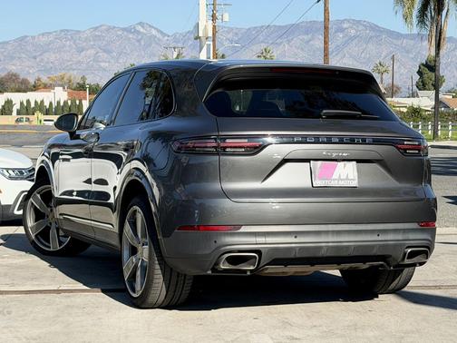 2019 Porsche Cayenne Cayenne