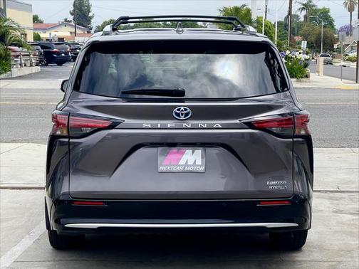 2024 Toyota Sienna Limited 7-Passenger