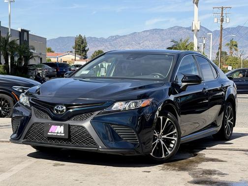 2019 Toyota Camry SE