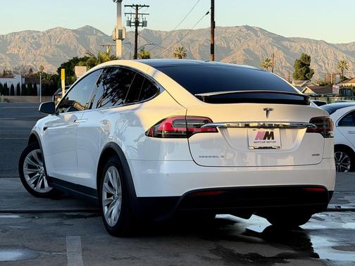 2018 Tesla Model X 100D