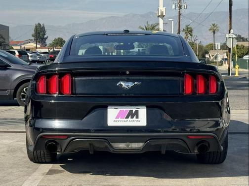 2017 Ford Mustang EcoBoost Premium