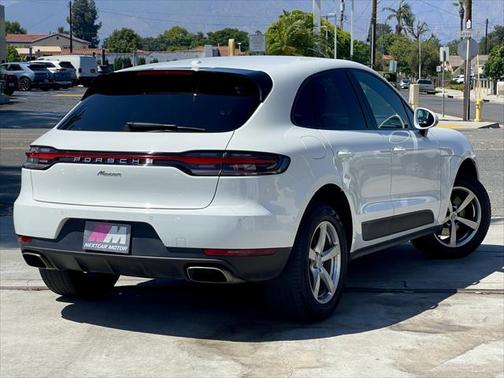 2021 Porsche Macan Base