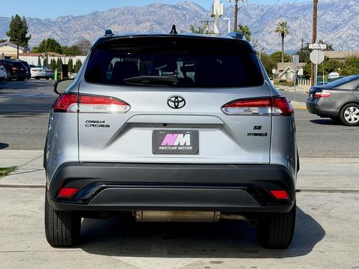 2024 Toyota Corolla Hybrid SE