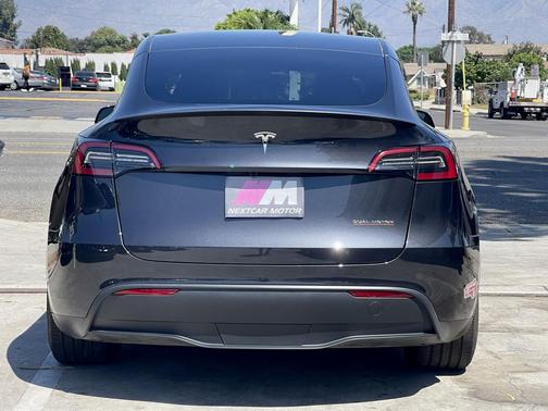 2024 Tesla Model Y Performance Dual Motor All-Wheel Drive