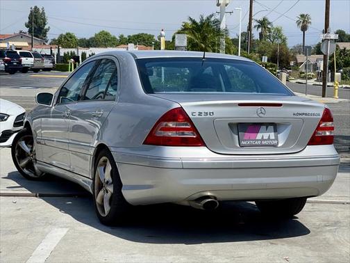 2005 Mercedes-Benz C-Class C230 Kompressor Sport