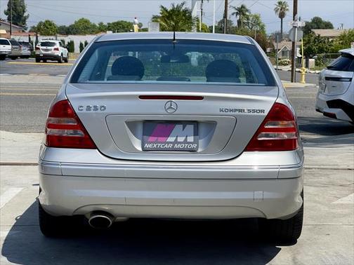 2005 Mercedes-Benz C-Class C230 Kompressor Sport