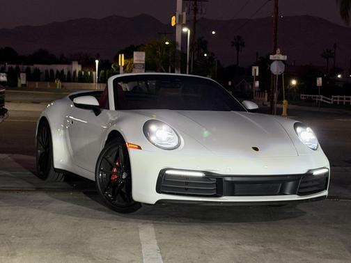 2022 Porsche 911 Carrera