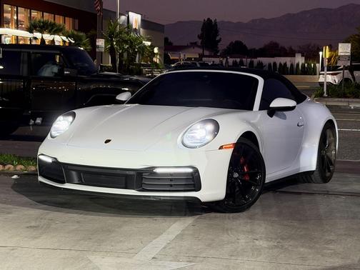2022 Porsche 911 Carrera