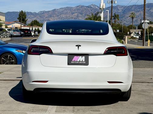 2023 Tesla Model 3 Standard Range