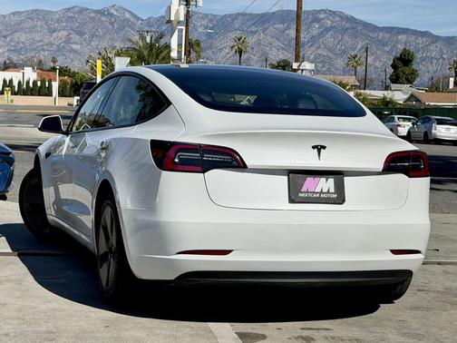2023 Tesla Model 3 Standard Range