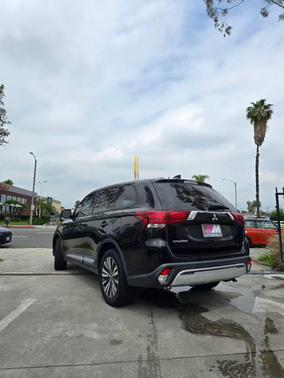2020 Mitsubishi Outlander ES