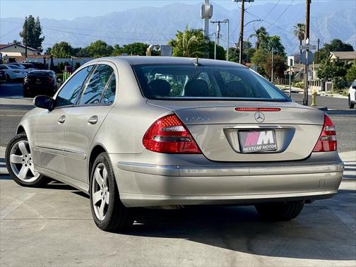 2004 Mercedes-Benz E-Class 4dr Sdn 5.0L