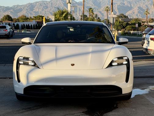 2022 Porsche Taycan RWD