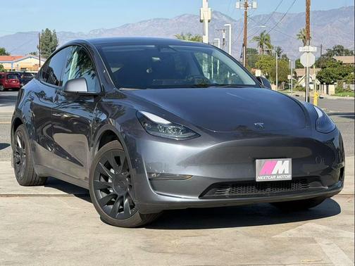 2023 Tesla Model Y Long Range AWD