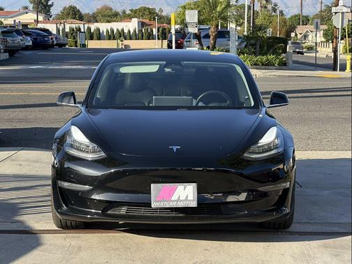 2019 Tesla Model 3 Mid Range