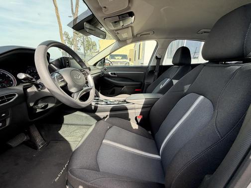 Shimmering Silver Pearl 2021 Hyundai SONATA SEL