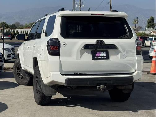 Super White 2020 Toyota 4Runner TRD Off Road Premium