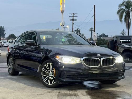 2020 BMW 530 530i Sedan