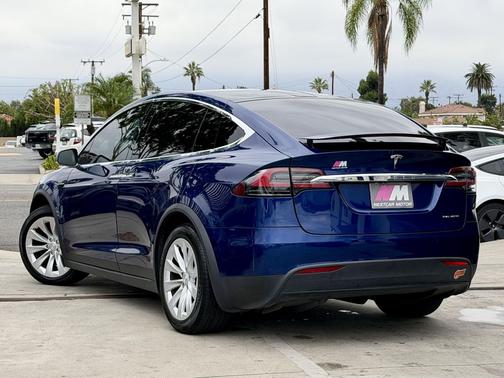 2019 Tesla Model X 75D AWD
