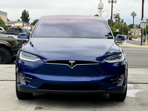 2019 Tesla Model X 75D AWD