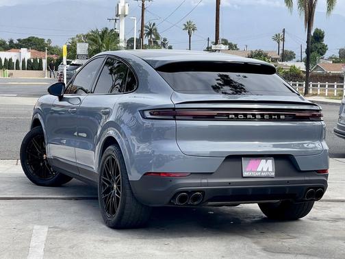 2024 Porsche Cayenne Coupe AWD
